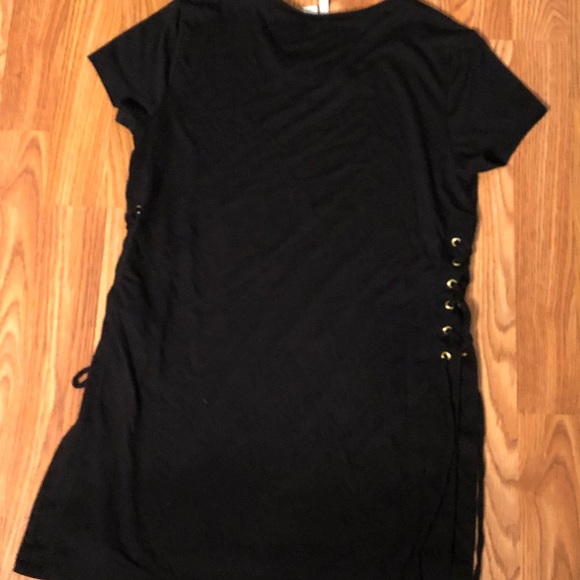 Black Cato Shirt with gold lace up each side 💛🖤 - Picture 5 of 5